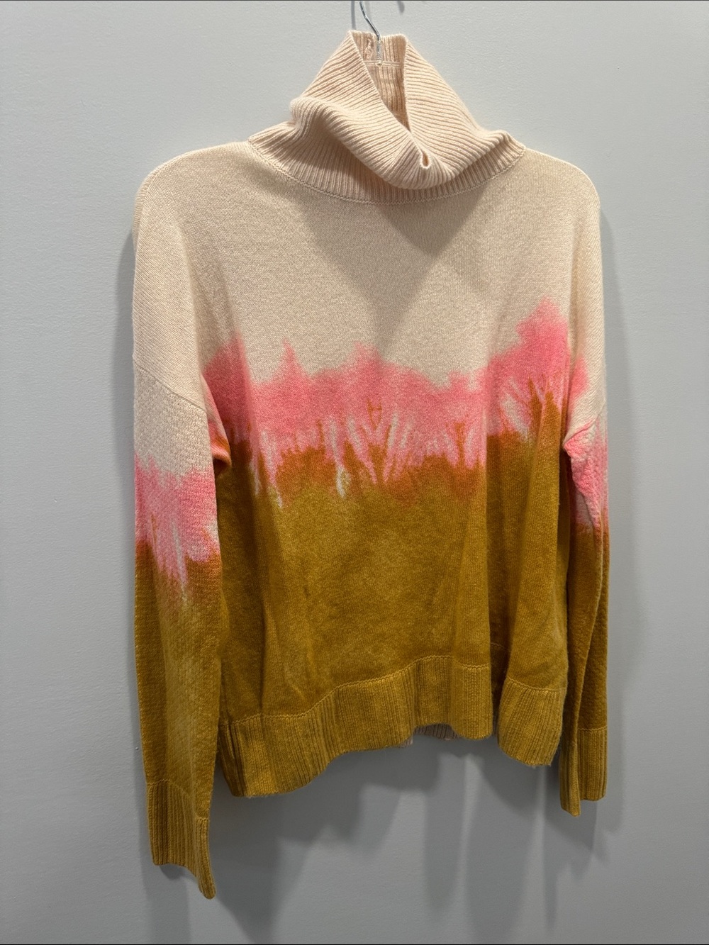 Label & thread Turtleneck Dip-Dye cashmere Sweater